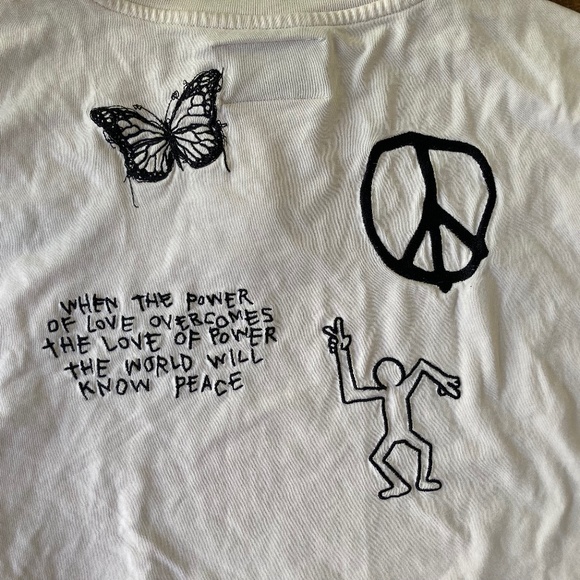 CHNGE Love Peace Cropped Henley sz Small White Longe Sleeve Embroidered - Picture 3 of 11